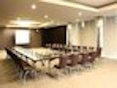 رامادا پلازا بخارست کنونشن سنتر