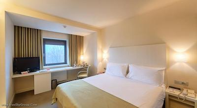 رامادا پلازا بخارست کنونشن سنتر