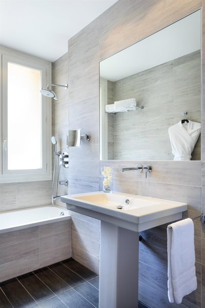 بست وسترن پلاس هتل ماسنا نایس