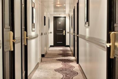 بست وسترن پلاس هتل ماسنا نایس