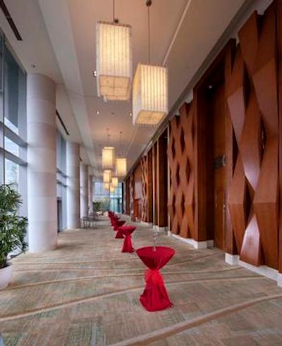 هالیدی این شانگهای پودنگ کنگکیاو