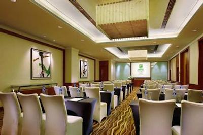 هالیدی این شانگهای پودنگ کنگکیاو