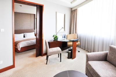 هاوارد جانسون کیدا پلازا