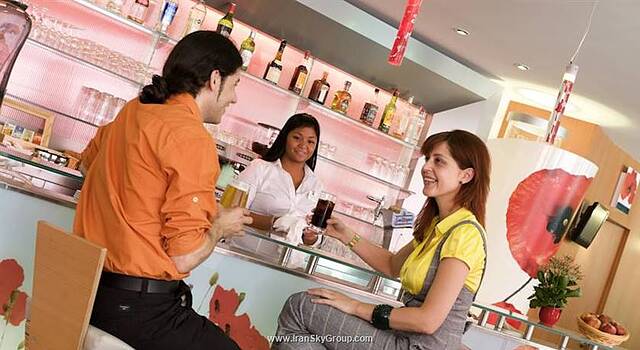 آیبیس مادرید آلکوبنداس