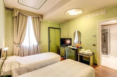 گرند هتل پوچینی