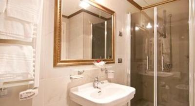 گرند هتل پوچینی