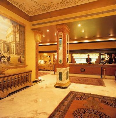 گرند هتل پوچینی