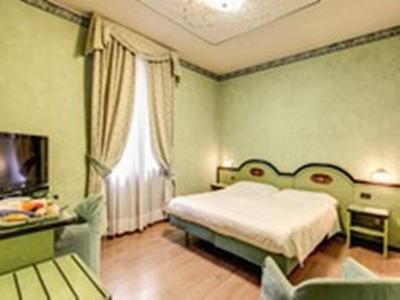 گرند هتل پوچینی