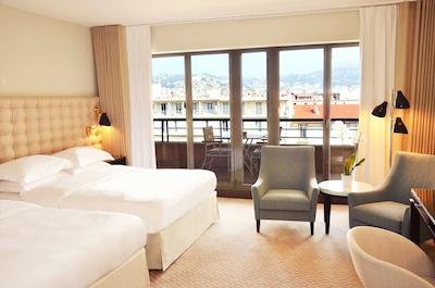 حیات ریجنسی نیس پالاس دی لا مدیترانه