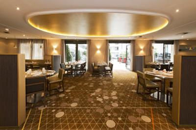 حیات ریجنسی نیس پالاس دی لا مدیترانه