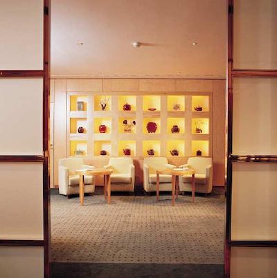 ان اچ کالکشن مادرید اوربیلدینگ