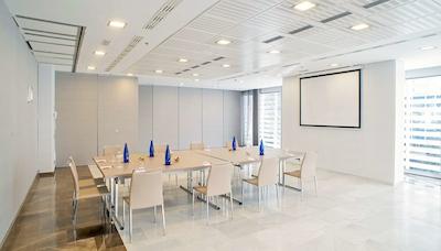 ان اچ کالکشن مادرید اوربیلدینگ