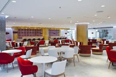 ان اچ کالکشن مادرید اوربیلدینگ