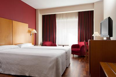 ان اچ کالکشن مادرید اوربیلدینگ