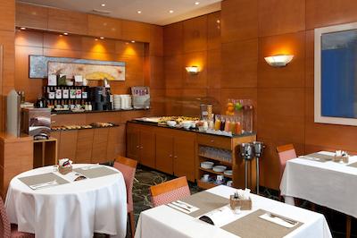 ان اچ کالکشن مادرید اوربیلدینگ