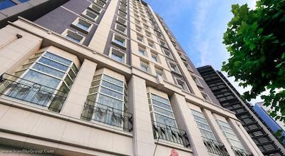 مانتری آکاساکا