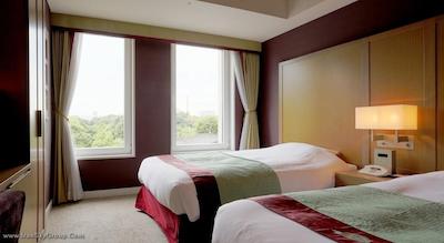 مانتری آکاساکا