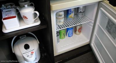 مانتری آکاساکا