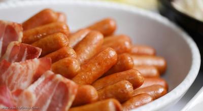 مانتری آکاساکا