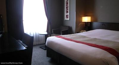 مانتری آکاساکا