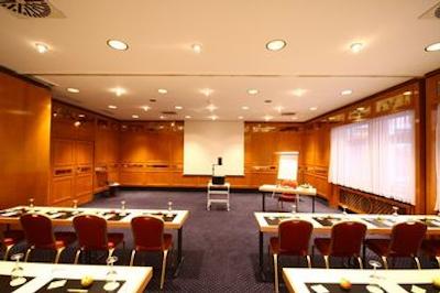 بست وسترن ساوی هتل دوسلدورف