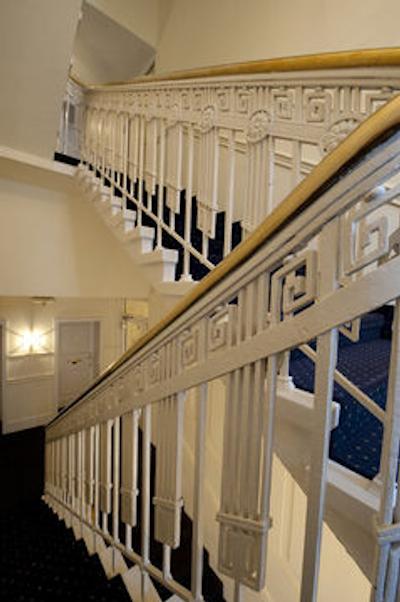 بست وسترن ساوی هتل دوسلدورف