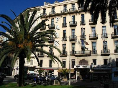 بی4 نیزا پارک