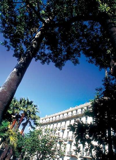 بی4 نیزا پارک