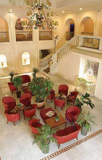 بی4 نیزا پارک