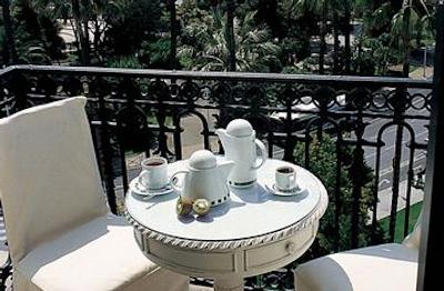 بی4 نیزا پارک