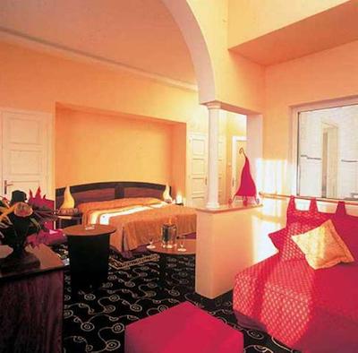 بی4 نیزا پارک