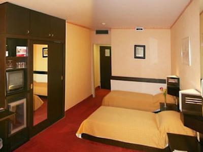 مرکور رافائل هتل وین