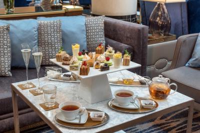 کورینتیا هتل سن پیترزبورگ