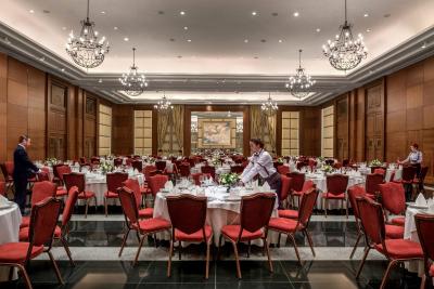 کورینتیا هتل سن پیترزبورگ