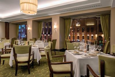 کورینتیا هتل سن پیترزبورگ