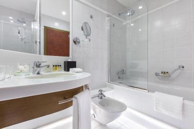 کورینتیا هتل سن پیترزبورگ