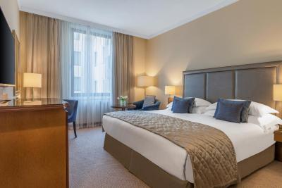 کورینتیا هتل سن پیترزبورگ