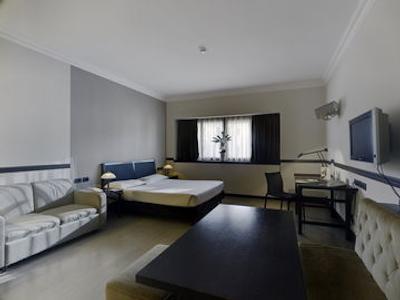 ان اچ میلانو پورتا نوا