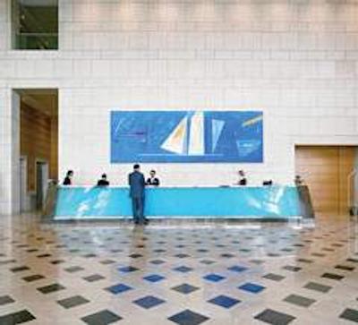 اورستارس گرند مارینا هتل