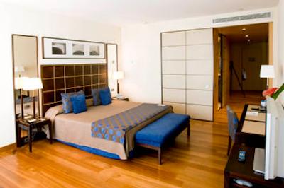 اورستارس گرند مارینا هتل