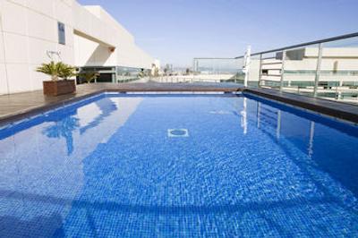 اورستارس گرند مارینا هتل