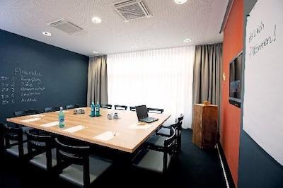 مینهوس استدتهتل فرانکفورت