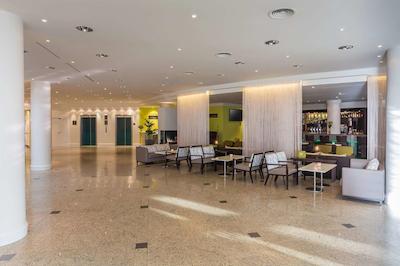 هتل وین ساوت