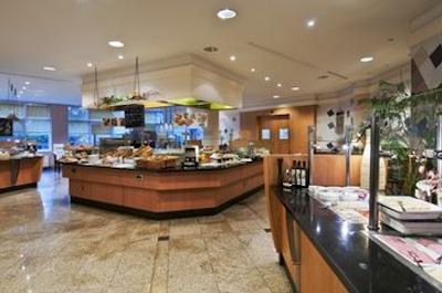 هتل وین ساوت