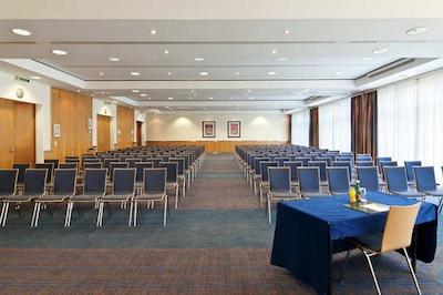 هتل وین ساوت