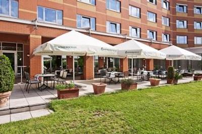 هتل وین ساوت