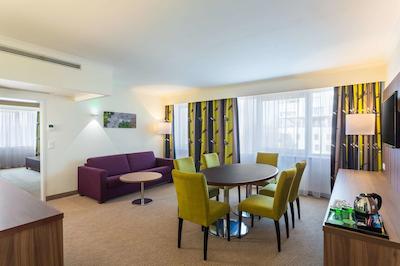 هتل وین ساوت