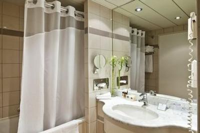 هتل وین ساوت