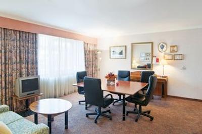 هتل وین ساوت