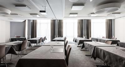 امرن هتل فلورا